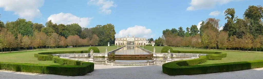 02_-_Villa_Pisani_-_Panorama_Giardino_interno